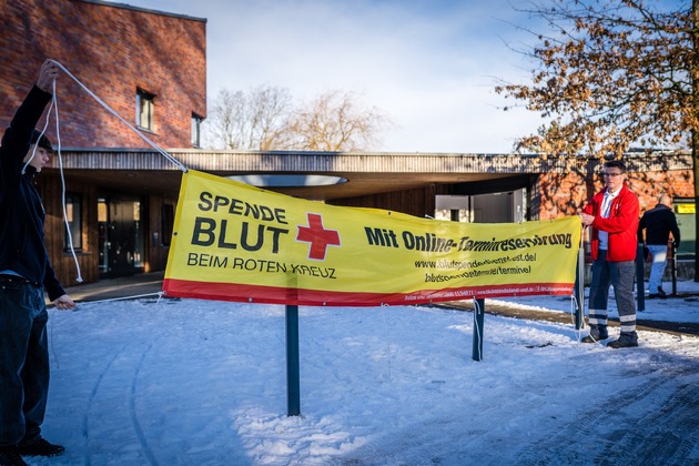 Blutspenden im Dezember: DRK-Blutspendedienste rufen zur Blutspende über die Feiertage auf und danken für großartiges Engagement in diesem Jahr