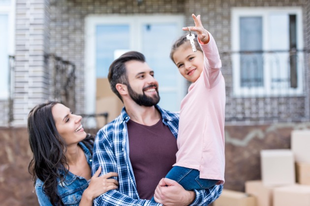 Die fünf rechtlichen Schritte zum Eigenheim – Was Immobilieneigentümer in spe wissen sollten
