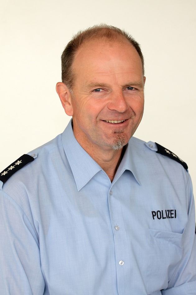 POL-RBK: Rheinisch-Bergischer Kreis - 2300 Studienplätze zur Polizeikommissarin oder zum Polizeikommissar bei der Polizei NRW