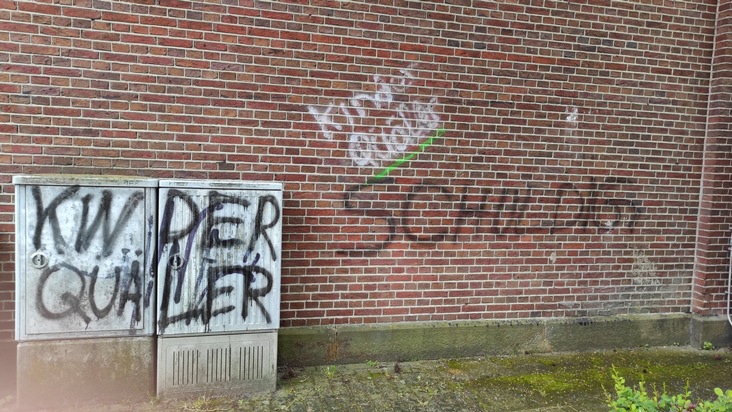 POL-EL: Schüttorf - Zahlreiche Sachbeschädigungen durch Graffiti