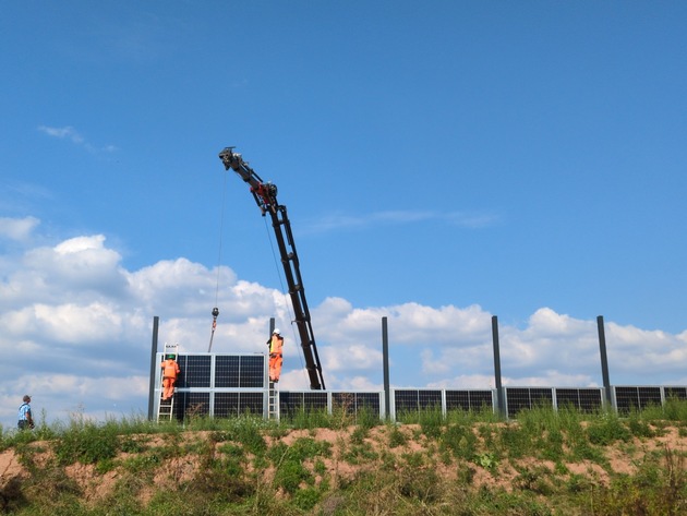 PV-Lärmschutzwände in Landau-Queichheim