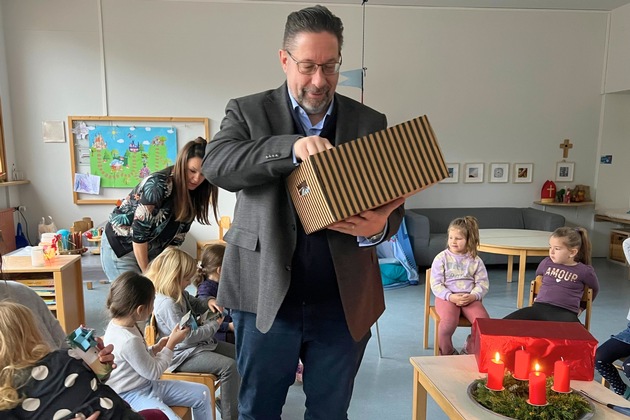 Duravit-Vorstände besuchen Hornberger Kindertagesstätten