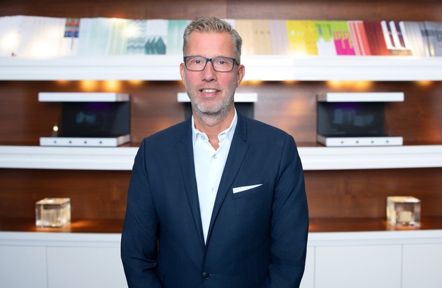 Best Place expandiert nach Hamburg: Frank Stolz &uuml;bernimmt Standort am Jungfernstieg