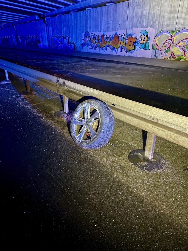 FW Ratingen: Verkehrsunfall auf der BAB 3