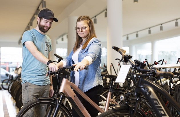Bikeleasing-Service GmbH & Co. KG: Bikeleasing-Service investiert 10 Millionen Euro in den Fahrradfachhandel / Prämienzahlungen für Akquise und Leasingverträge