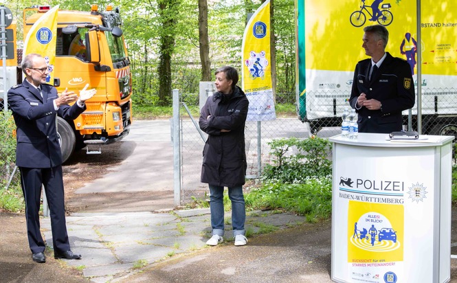 POL-FR: Freiburg: Bundesweite Verkehrssicherheitsaktion &quot;sicher.mobil.leben&quot; und Startschuss der landesweiten Präventionskampagne für mehr Sicherheit im Radverkehr