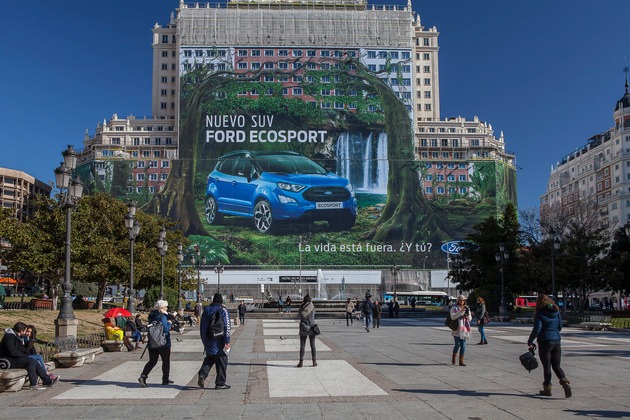 Größtes Werbeplakat der Welt hängt in Madrid und zeigt den neuen Ford EcoSport
