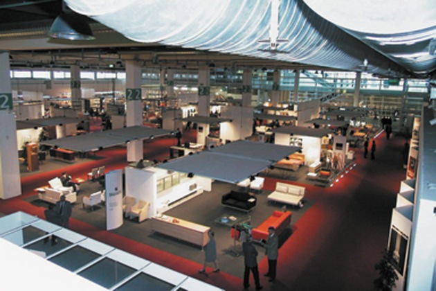 HOME, die schweizer möbelmesse international 2002 ist heute in Zürich
gestartet