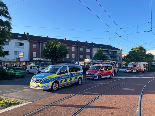 FW Dinslaken: Kellerbrand am Bahnhofsplatz