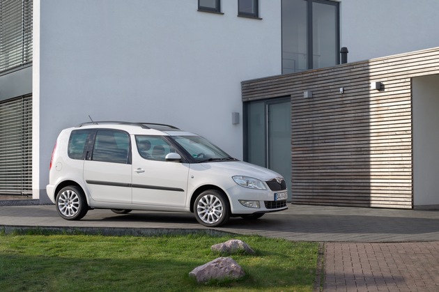 SKODA Octavia Combi und Roomster sind die &#039;Besten Familienautos 2014&#039; (FOTO)