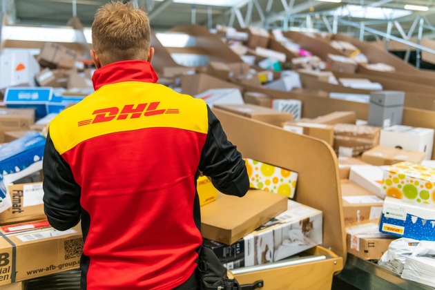 PM: Weihnachten 2024: DHL sortiert erstmals über 12 Millionen Pakete an einem Tag im deutschen Paket- und Postnetz