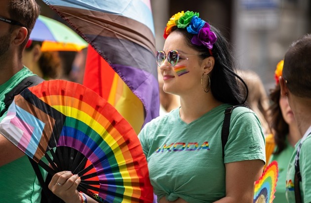 Skoda Auto Deutschland GmbH: Škoda Auto betont sein Engagement für Vielfalt als Hauptpartner der Prague Pride 2025