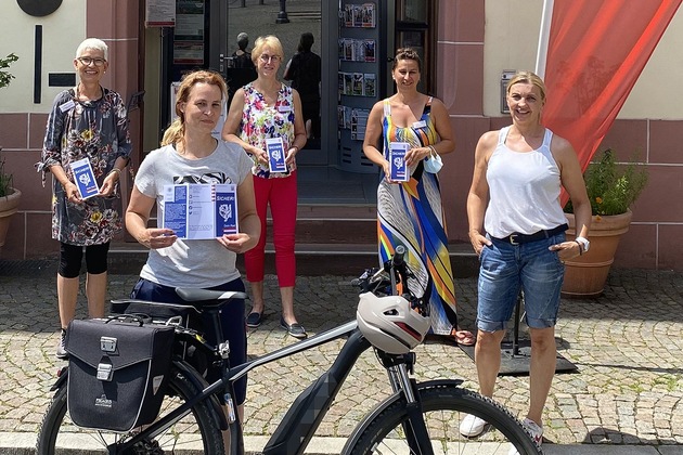 POL-LDK: Wetzlar: Kriminalpolizeiliche Beraterinnen informieren Radfahrer