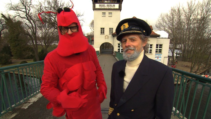 &quot;CIRCUS HALLIGALLI&quot;: Joko &amp; Klaas duellieren sich im Schlauchboot auf der Spree (FOTO)