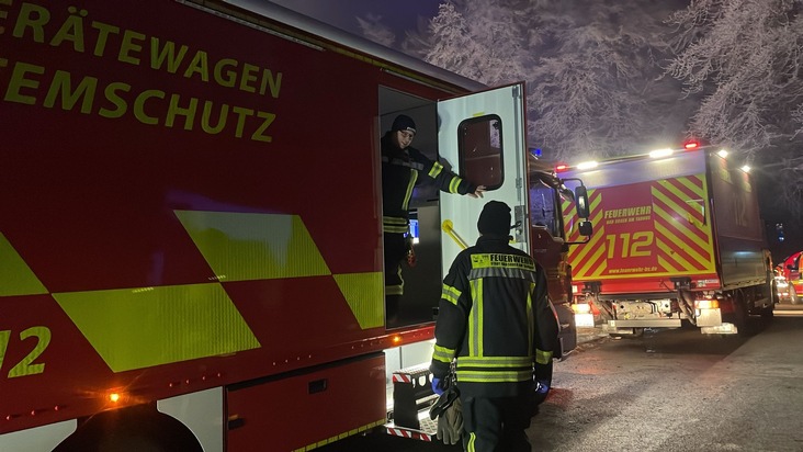 Feuerwehr MTK: Großbrand in Weilrod-Mauloff: MTK-Feuerwehren unterstützen im Hochtaunuskreis [Korrektur]