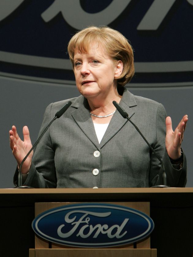 Bundeskanzlerin Dr. Angela Merkel zu Gast im Designcenter von Ford in Köln
