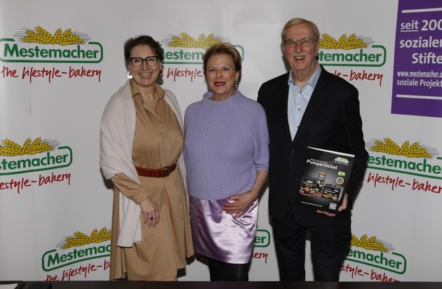 Mestemacher GmbH: Kostenfreies Bildmaterial Pressekonferenz Mestemacher-Gruppe / Großbäckerei-Gruppe Mestemacher erzielt mit hygienisch verpackten Broten, Tiefkühlkuchen und Knäckebroten 2023 Rekord-Umsatz