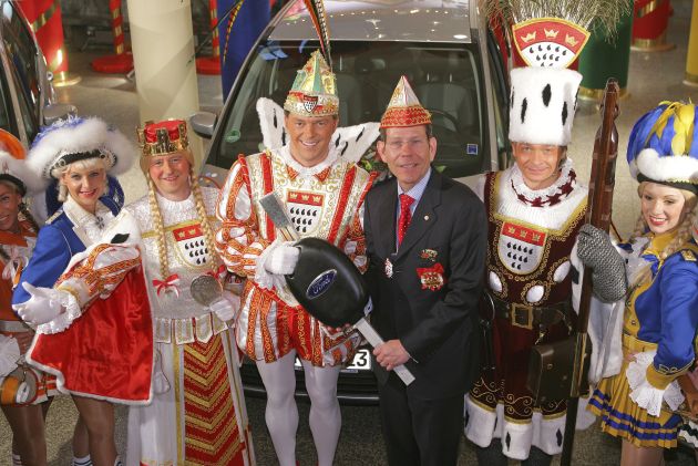Ford bringt den Karneval in Köln mit 67 Fahrzeugen ins Rollen