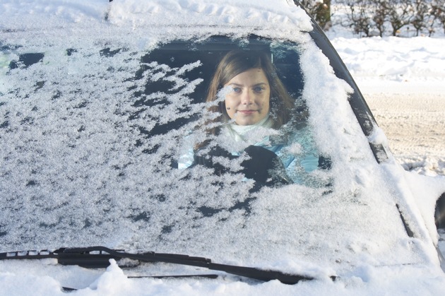 Jeder siebte Autofahrer gefährdet im Winter den Verkehr
