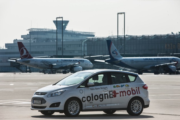 Elektromobilität im Kölner Raum - &quot;colognE-mobil&quot; zieht Bilanz (FOTO)