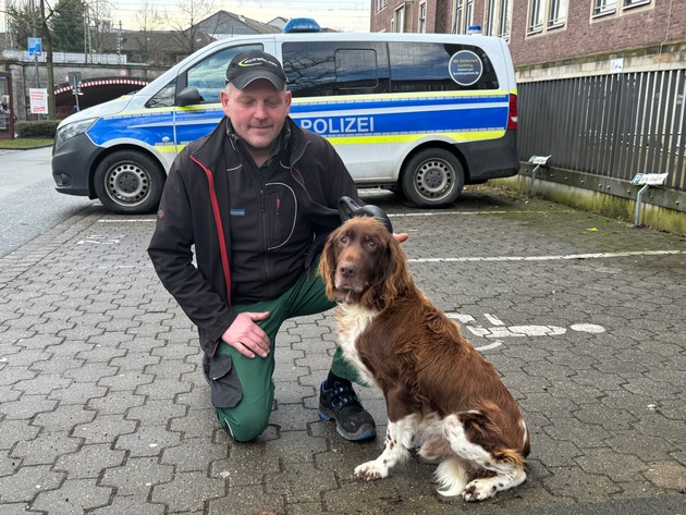 BPOL NRW: Ein Hofhund mit dem Zug auf Reisen - Bundespolizei führt Hund und Herrchen wieder zusammen