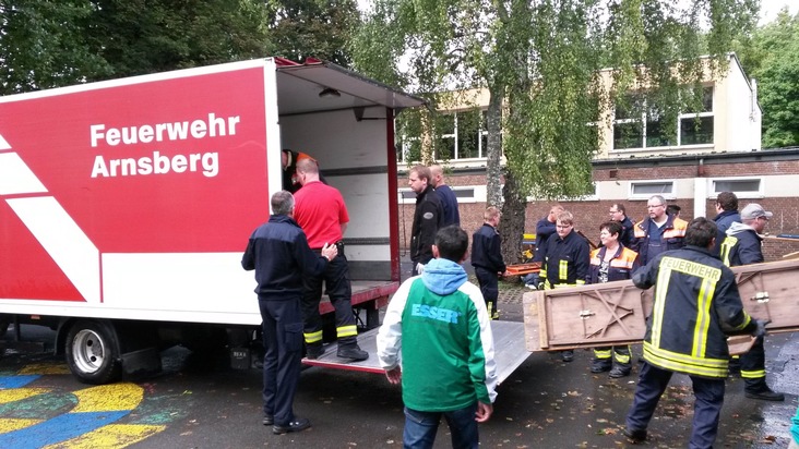 FW-AR: Arnsberg hilft erneut kurzfristig - 100 weitere Flüchtlinge