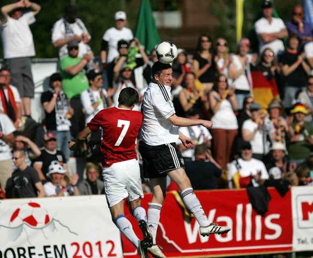 Bergdorf-EM 2012: Spanien ist Europameister / Ein Orakel für die UEFA EURO?