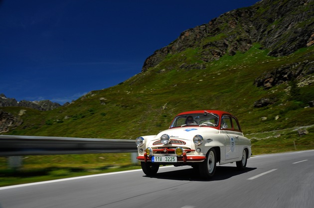 SKODA startet mit acht Fahrzeugen bei der Kult-Rallye Sachsen Classic (FOTO)