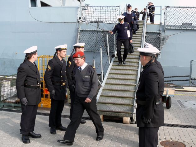 Deutsche Marine - Pressemeldung: Marine braucht Mischung aus erfahrenem und neuem Personal