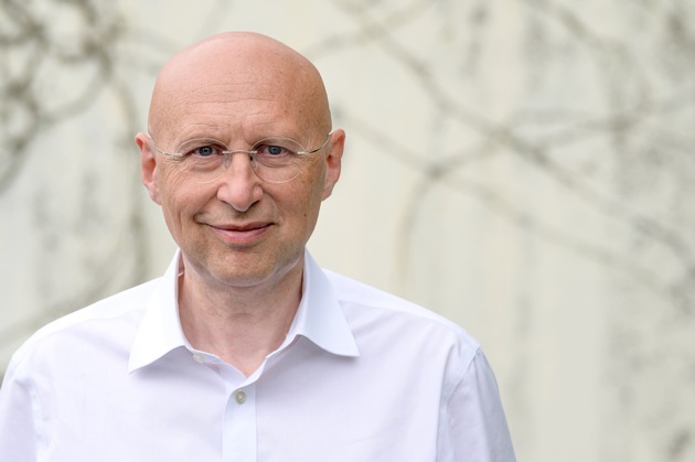 Werner-von-Siemens-Ring geht 2022 an BioNTech-Quartett und Wegbereiter der Superauflösungsmikroskopie Stefan Hell