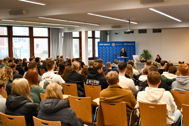 POL-AK NI: Polizeiakademie Niedersachsen: 268 Studierende starten ihren Weg in die Polizei