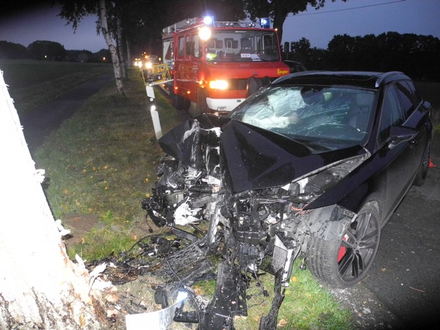 POL-STD: Autofahrer bei Unfall in Schwinge schwer verletzt, Polizei sucht Unfallverursacher in Bargstedt