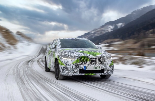 Neuer ŠKODA FABIA: größer, sportlicher und noch sicherer