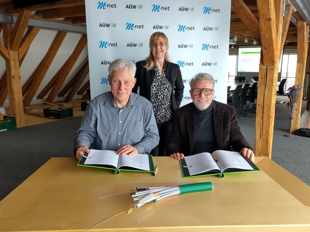 M-net Glasfaseranschlüsse für über 100 Haushalte und Gewerbebetriebe in Durach-Bodelsberg