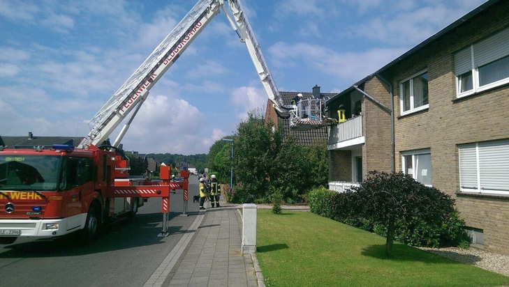 FW-KLE: Feuerwehr unterstützt Rettungsdienst