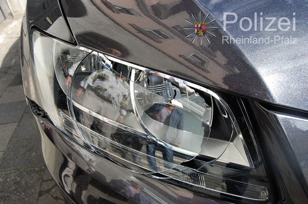 POL-PPWP: Kaiserslautern: Auf die Straße gelaufen - von Auto erfasst