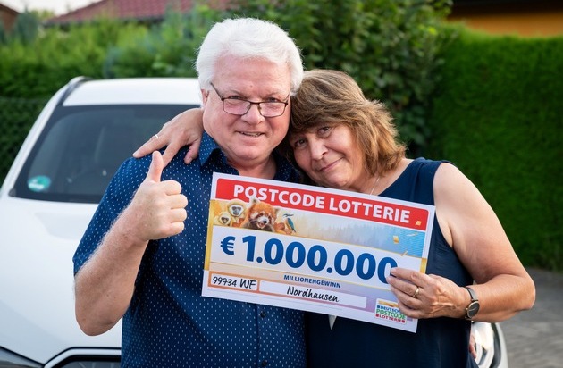 Deutsche Postcode Lotterie: Und plötzlich Millionär: Postcode Lotterie überrascht Nordhäuser mit 1 Mio. Euro