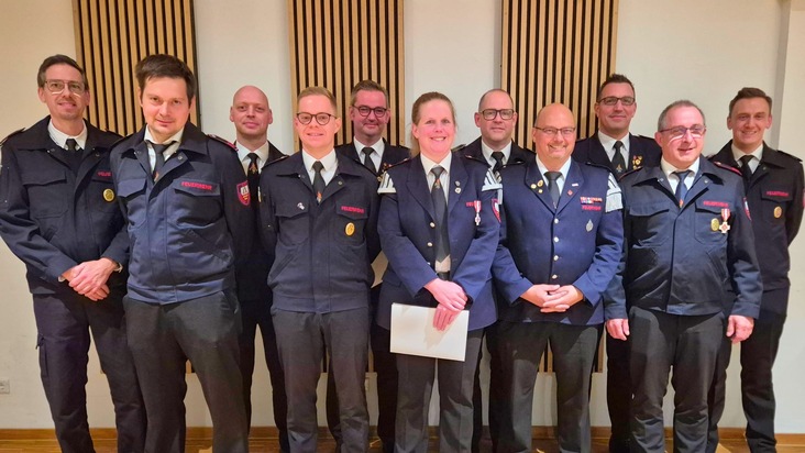 FW Ense: Jahresdienstbesprechung der Gesamtwehr in Ense-Bremen /Einsatzaufkommen auf Vorjahres-Niveau