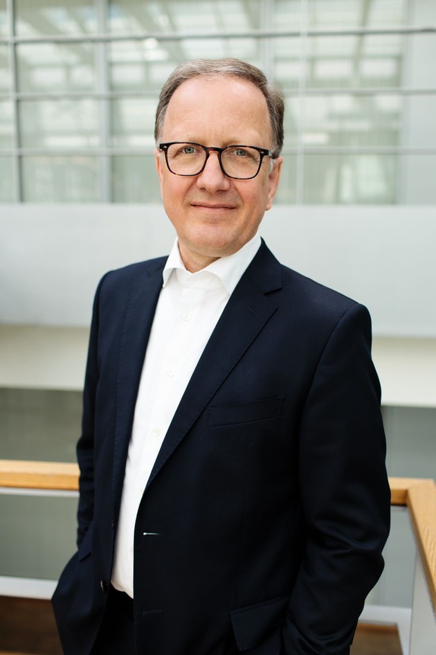 METRO Deutschland erweitert die Geschäftsführung - Martin Schumacher wird CEO