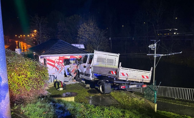 POL-MK: Betrunken auf Abwegen