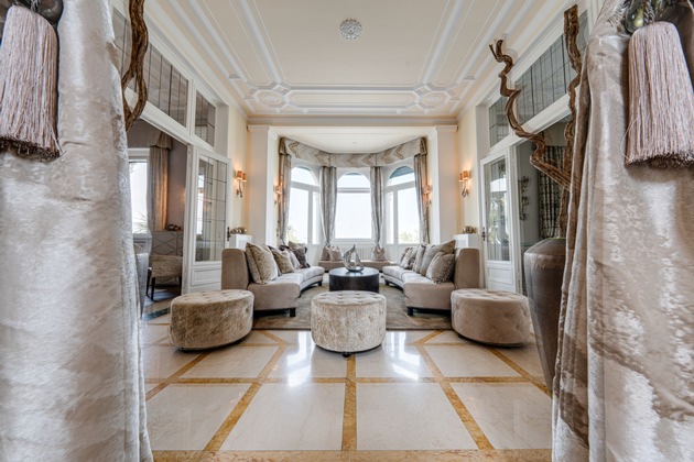 Signa Holding valorizza l&apos;inventario della proprietà &quot;Villa Ansaldi&quot;, sul Lago di Garda