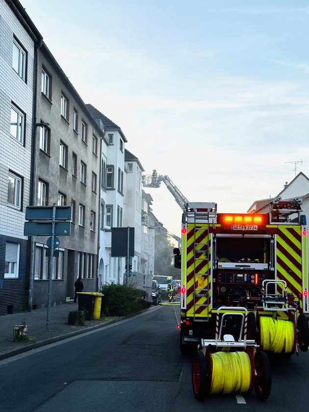 FW-GE: Wohnungsbrand in Gelsenkirchen Schalke-Nord