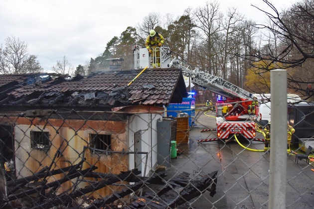 FW Böblingen: Brand einer Gaststätte im Böblinger Herdweg