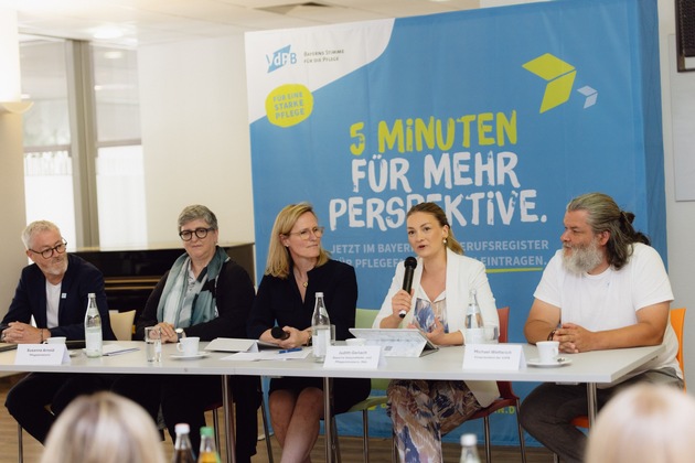 Neue Bilder der Veranstaltung: Bayerisches Berufsregister für Pflegefachpersonen gestartet