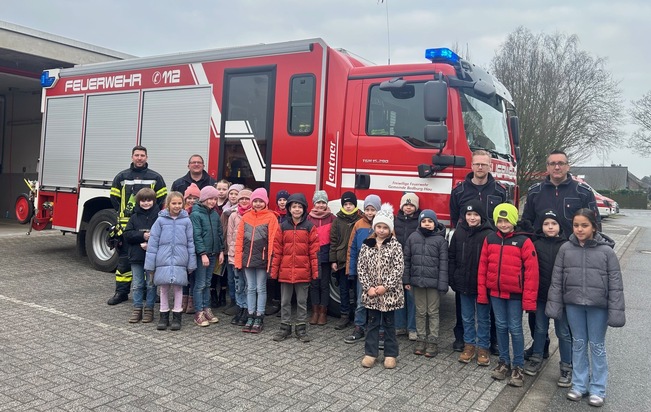 FW-KLE: Ein ganz besonderer Tag für 80 Kinder: Brandschutzerziehung bei der Freiwilligen Feuerwehr Bedburg-Hau