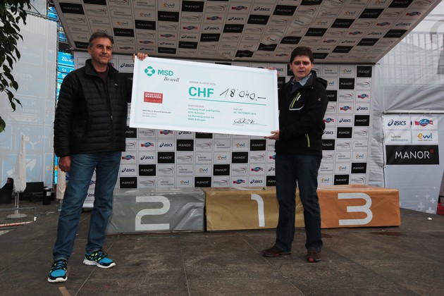 Swiss City Marathon Lucerne 2014: Die von MSD initiierte Spendenaktivität generiert 18&#039;040 Franken für die Stiftung KiFa (BILD)