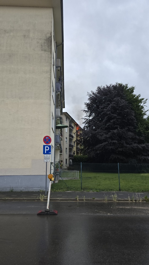 FW Düren: Balkonbrand