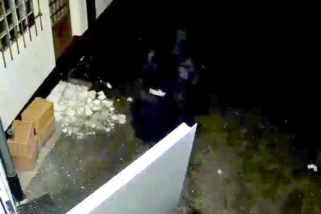 POL-KS: Raubüberfall auf Bäckereifiliale in Kirchditmold: Öffentlichkeitsfahndung mit Video des Täters; Hinweise erbeten