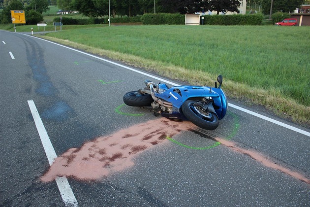 POL-PDKL: B 48, Motorradfahrer beim Überholen gestürzt