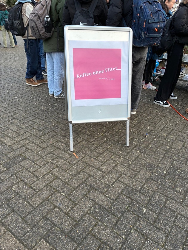 Pop-Up-Café „Kaffee ohne Filter“: Konzept von Studierenden an Bedburger Schulzentrum umgesetzt